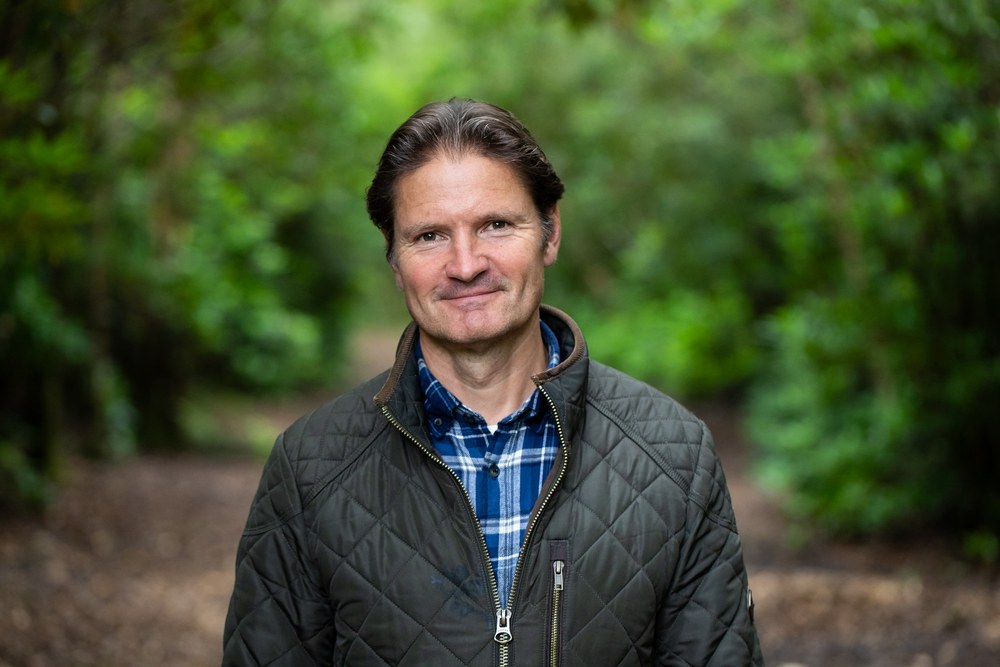 Giles Hutchins